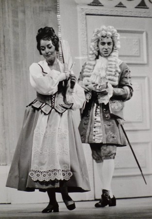 Graf Stanislaus in Der Vogelhändler mit Waltrud Haas, Landestheater Salzburg 1973
